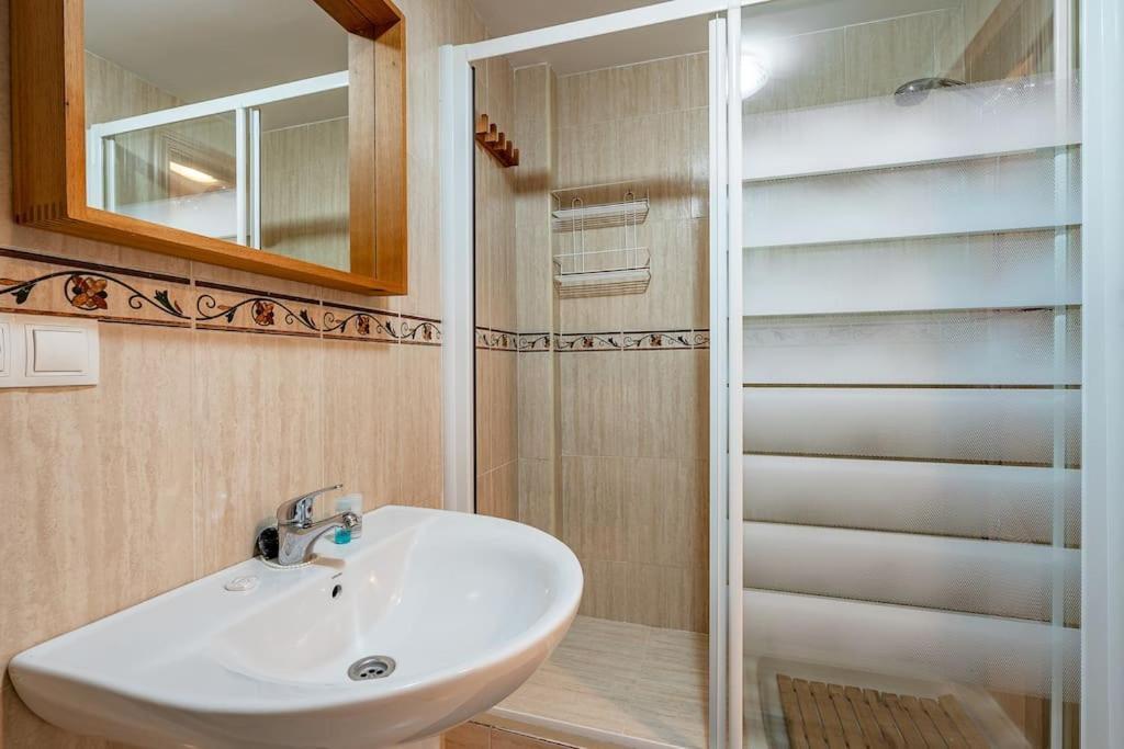 Bonito Apartamento En Monachil Pueblo Buitenkant foto